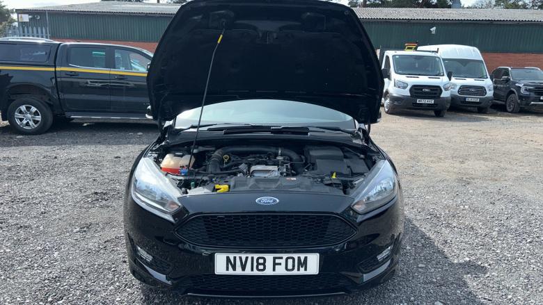 Ford Focus 1.0 EcoBoost 140 ST-Line Navigation 5dr Petrol Hatchback